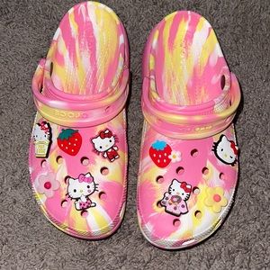 BRAND NEW TIE DYE PLATFORM HELLO KITTY CROCS